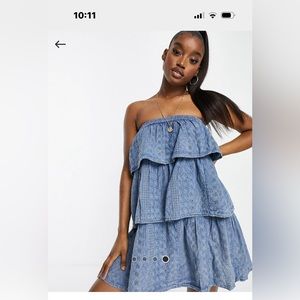 Woman's size 0 bandeau blue dress